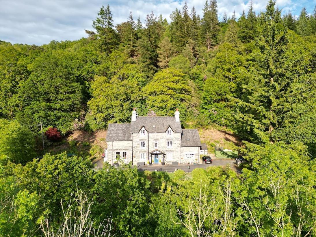Glyntwrog House Bed & Breakfast Betws-y-Coed Exterior photo